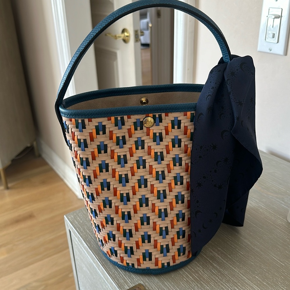 Longchamp epure leather bag.